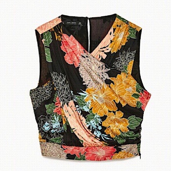 ZARA MULTICOLOR FLORAL WRAP CROP TOP SIZE XS - Picture 3 of 11